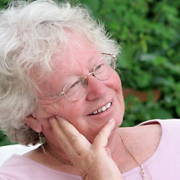 Carol Mendelsohn, Roy Hart voice teacher